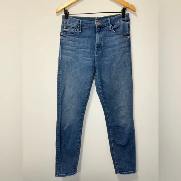 MOTHER The Looker Crop Jean in Hey Sun size 29